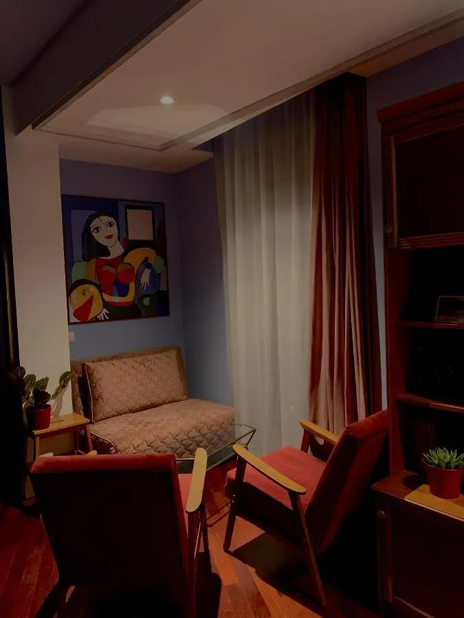 Downtown Italian Studio Bucharest Apartment