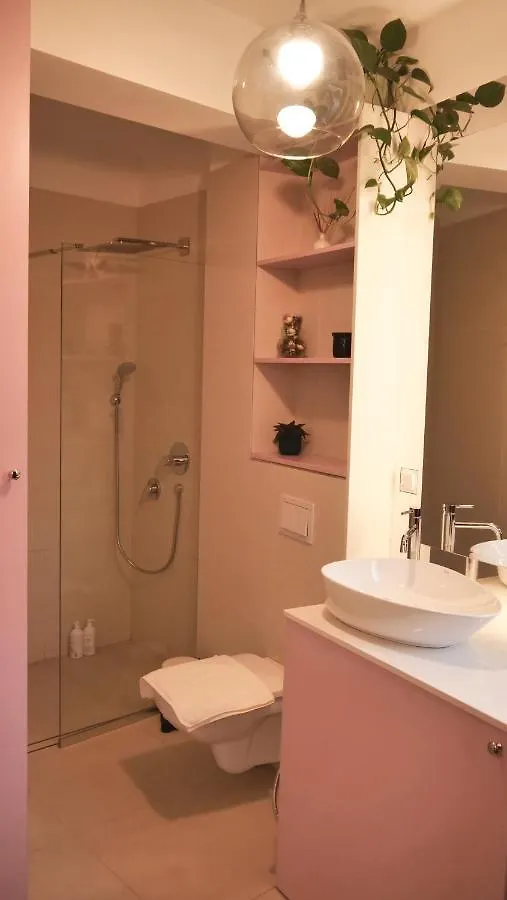 Apartment Downtown Italian Studio Bucharest