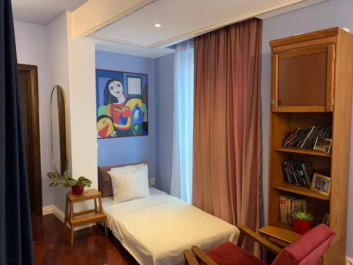 Apartment Downtown Italian Studio Bucharest